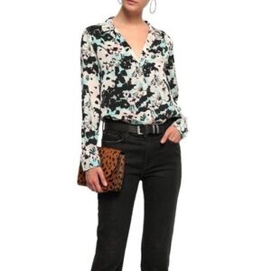 Equipment Adalyn in Mint Frost Floral Print V-neck Button Down Shirt Size Small